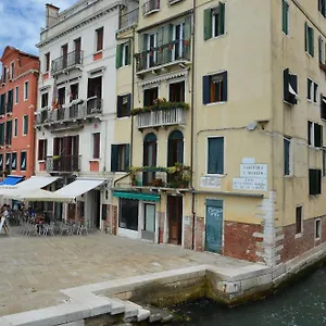  Konukevi Casa Favaretto İtalya