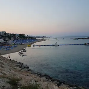 Astreas Πρωταράς