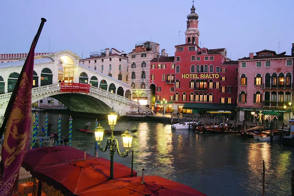 Hotel Rialto Venedig 4*,